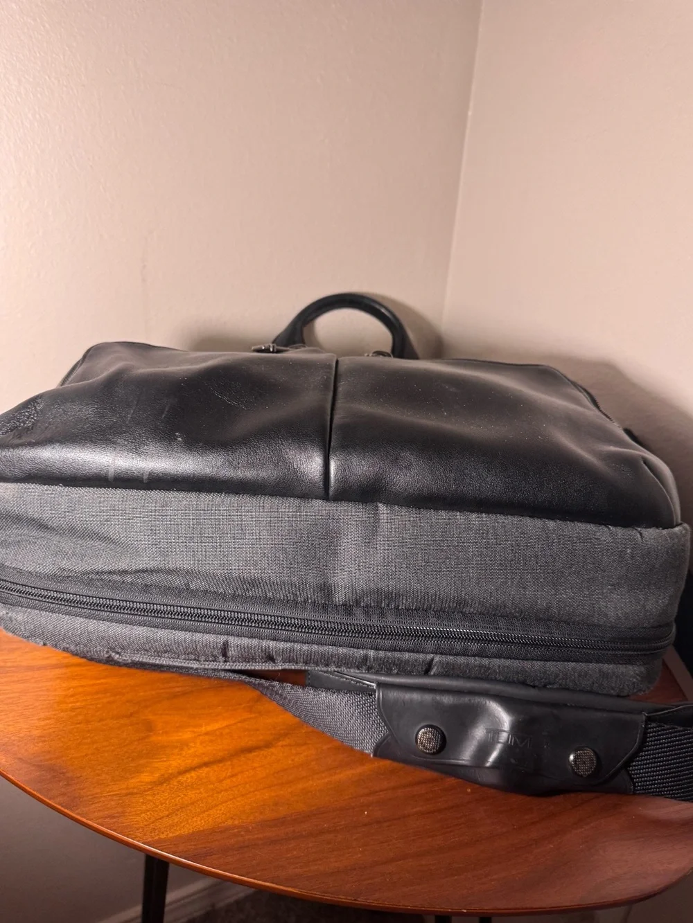 TUMI Alpha Bravo Albany Slim Commuter Briefcase in Anthracite